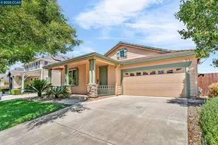 24 Puffin Cir, Oakley, CA 94561 - Photo 1