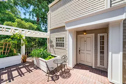 1555 Cherry St #12, San Carlos, CA 94070 - Photo 1