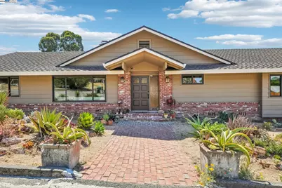 24 Archery Ct, El Sobrante, CA 94803 - Photo 1