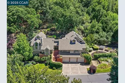 27 Toledo Dr, Lafayette, CA 94549 - Photo 1