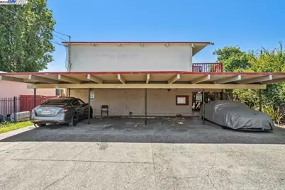 317 26th St, Richmond, CA 94804 - Photo 1