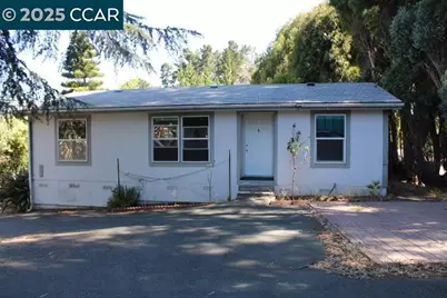 5266 Sunset Dr #B, El Sobrante, CA 94803 - Photo 1