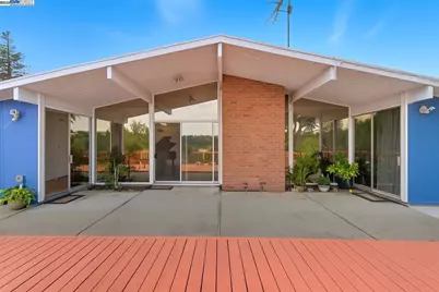 5605 Greenridge Rd, Castro Valley, CA 94552 - Photo 1