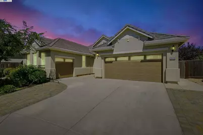 10016 Wagoner Way, Elk Grove, CA 95757 - Photo 1