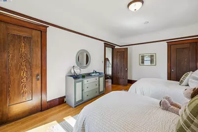 1335 Grove St, Alameda, CA 94501 - Photo 46