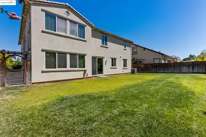 566 Mandevilla Dr, Brentwood, CA 94513 - Photo 46