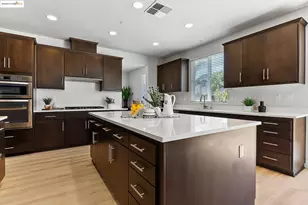 566 Mandevilla Dr, Brentwood, CA 94513 - Photo 18