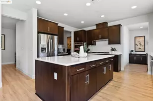 566 Mandevilla Dr, Brentwood, CA 94513 - Photo 22