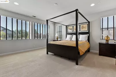 566 Mandevilla Dr, Brentwood, CA 94513 - Photo 32