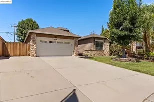 456 Hazelnut Dr, Oakley, CA 94561 - Photo 1