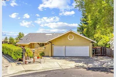 8146 Vomac Ct, Dublin, CA 94568 - Photo 1