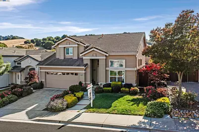 8026 Canyon Creek Cir, Pleasanton, CA 94588 - Photo 1