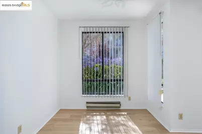 4 Commodore Dr #D229, Emeryville, CA 94608 - Photo 12