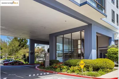 4 Commodore Dr #D229, Emeryville, CA 94608 - Photo 16