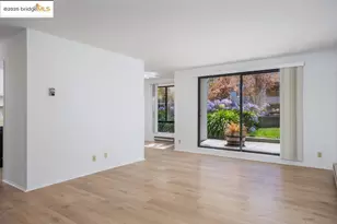 4 Commodore Dr, Emeryville, CA 94608 - Photo 2