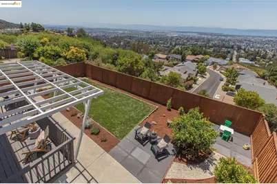 381 Crestmont Dr, Oakland, CA 94619 - Photo 1