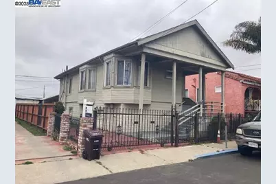 1073 106th Ave, Oakland, CA 94603 - Photo 1