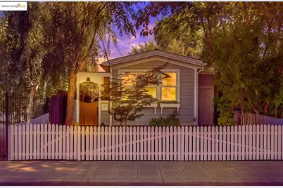 1071 55th St, Oakland, CA 94608 - Photo 1