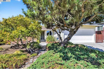 4028 Meadowview Dr, Castro Valley, CA 94546 - Photo 1