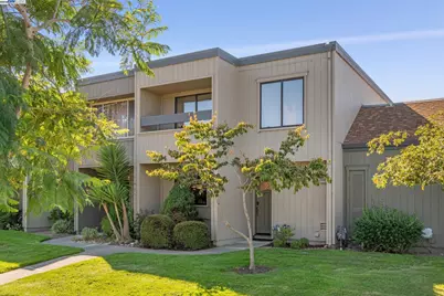 1083 Melrose Ave, Alameda, CA 94502 - Photo 1