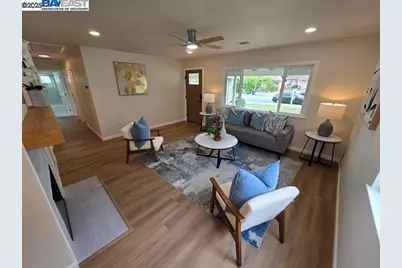 4572 De Silva St, Fremont, CA 94538 - Photo 1