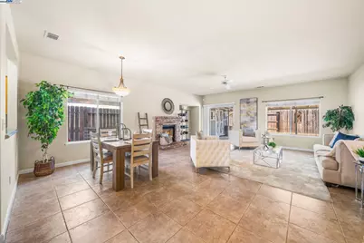 1983 Cork Oak Ln, Manteca, CA 95336 - Photo 1