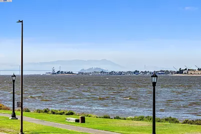 2766 Sea View Pkwy, Alameda, CA 94502 - Photo 1