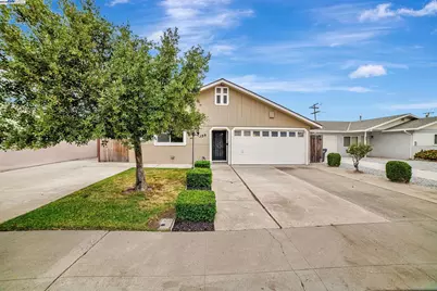 358 21st St, Tracy, CA 95376 - Photo 1