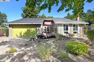 1130 Estates Dr, Napa, CA 94559 - Photo 1