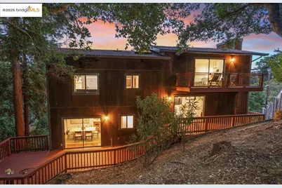 6861 Saroni Dr, Oakland, CA 94611 - Photo 1