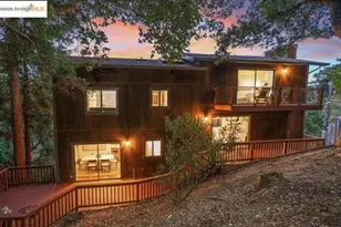 6861 Saroni Dr, Oakland, CA 94611 - Photo 1