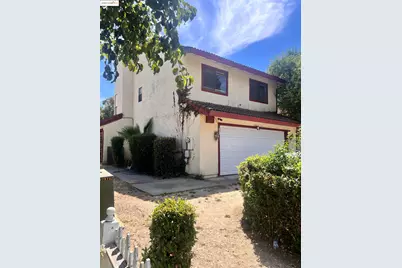 56 Ishi Cir, Sacramento, CA 95833 - Photo 1