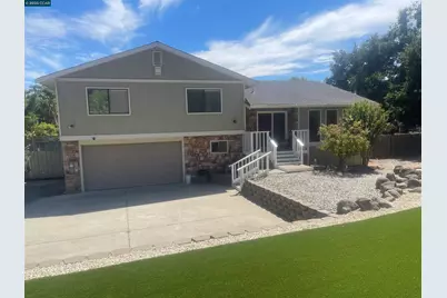 971 Livorna, Alamo, CA 94507 - Photo 1