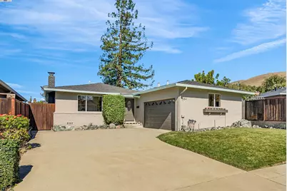 584 Eleanor Place, Hayward, CA 94544 - Photo 1