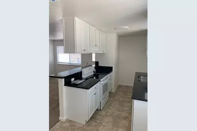 4471 La Cresta Way #4, Stockton, CA 95207 - Photo 1