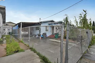 1506 52nd Ave, Oakland, CA 94601 - Photo 1