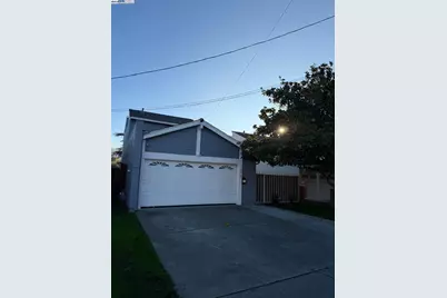 250 47th St, Richmond, CA 94804 - Photo 1