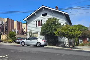 216 Washington Ave, Richmond, CA 94801 - Photo 1