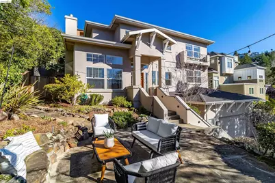 936 Mountain Blvd, Oakland, CA 94611 - Photo 1