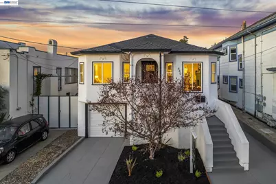 680 42nd St, Oakland, CA 94609 - Photo 1