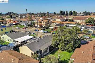 730 Sunset Blvd, Hayward, CA 94541 - Photo 1
