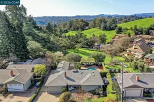 1375 El Curtola Blvd, Lafayette, CA 94549 - Photo 1