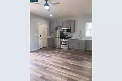 1129 Promenade St #A, Hercules, CA 94547 - Photo 1