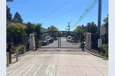 2361 29th St #Cottage C, Oakland, CA 94606 - Photo 1