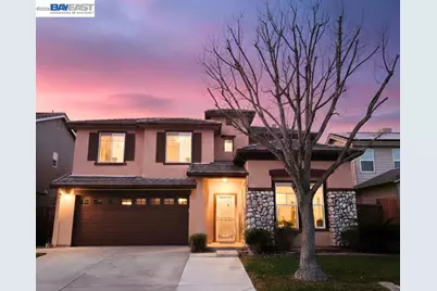389 Burlington Dr, Tracy, CA 95376 - Photo 1
