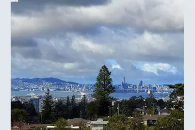 6051 Westover Dr, Oakland, CA 94611 - Photo 1