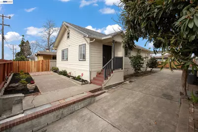 10306 Pippin St, Oakland, CA 94603 - Photo 1