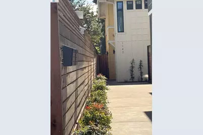 1142 Dwight Way, Berkeley, CA 94702 - Photo 1