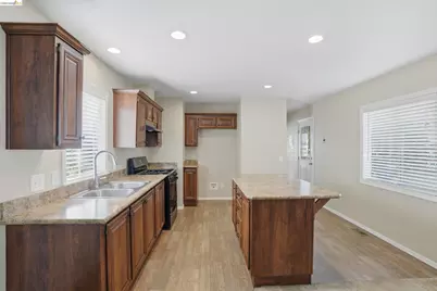 360 Grant Line Rd #SPC 18, Tracy, CA 95376 - Photo 1