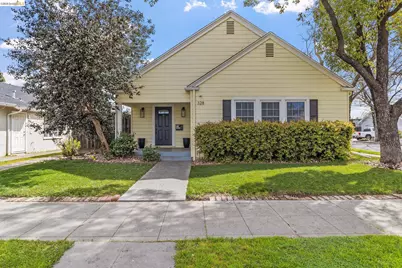 328 Walnut St, Stockton, CA 95204 - Photo 1